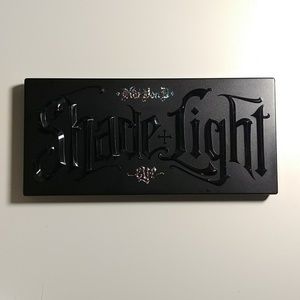Kat Von D Shade and Light Eyeshadow Pallet